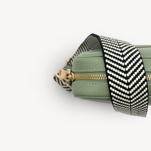 Black & White Chevron Strap thumbnail-image-25