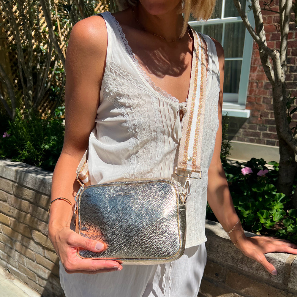 Lyla Crossbody Bag - Gold thumbnail-image-10