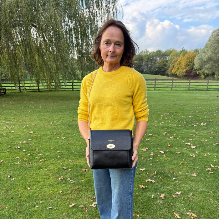 Elara Messenger Bag - Black