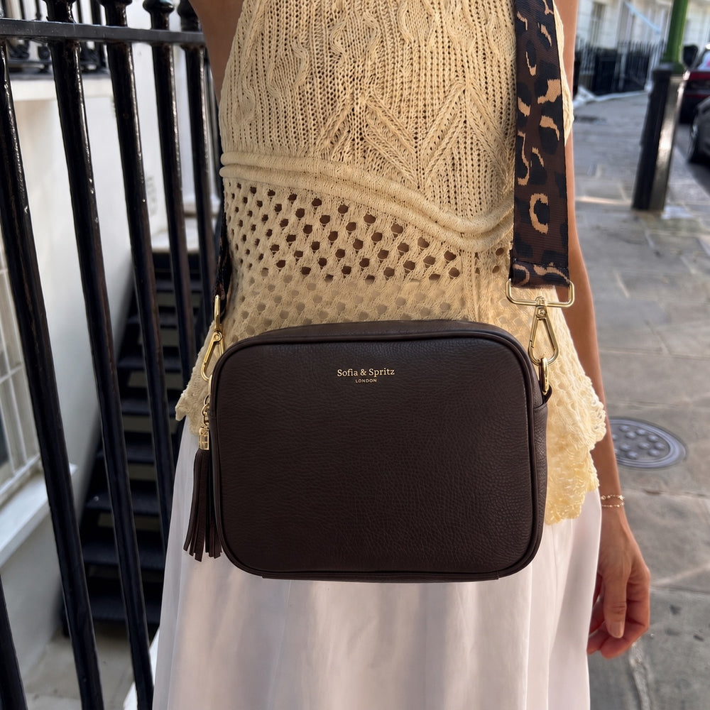 Lyla Crossbody Bag - Chocolate Brown thumbnail-image-6