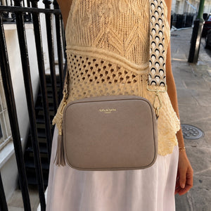 Lyla Crossbody Bag - Taupe thumbnail-image-7