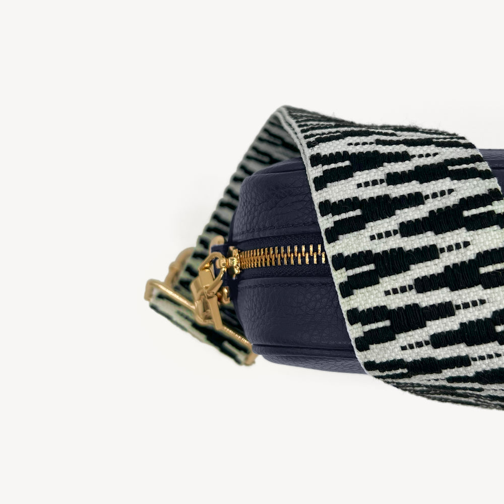 Black & White Zigzag Strap thumbnail-image-7