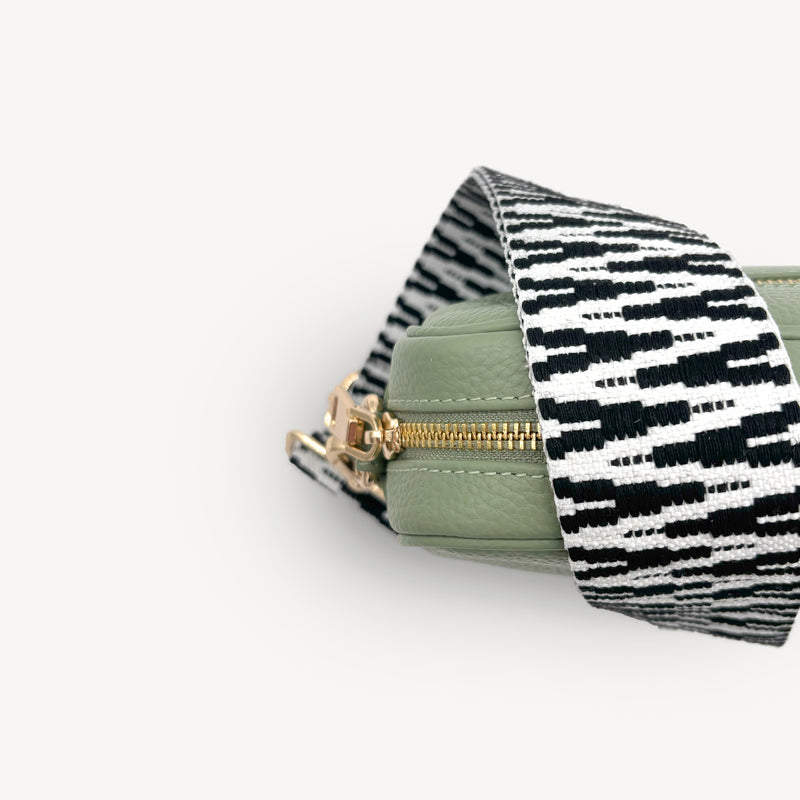 Black & White Zigzag Strap