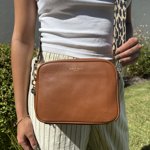 Lyla Crossbody Bag - Tan thumbnail-image-6