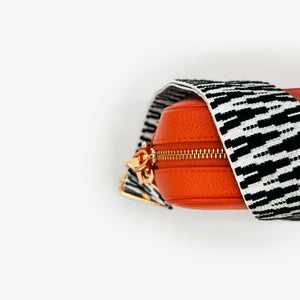 Black & White Zigzag Strap thumbnail-image-11