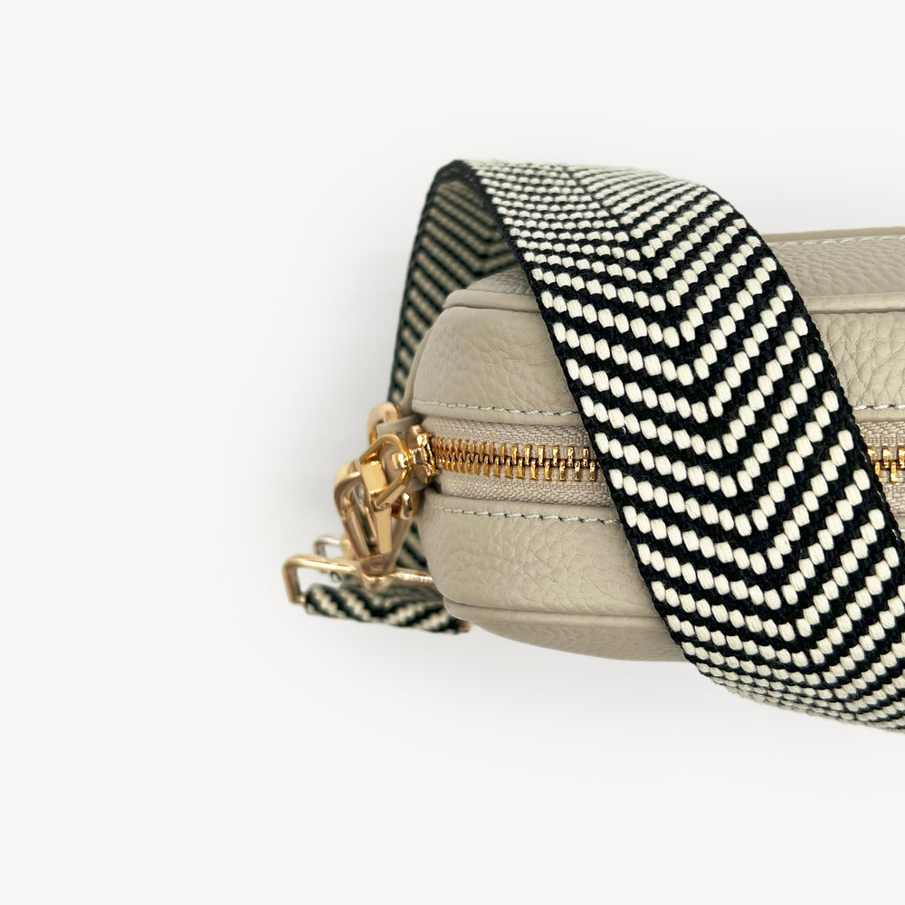 Black & White Chevron Strap thumbnail-image-15